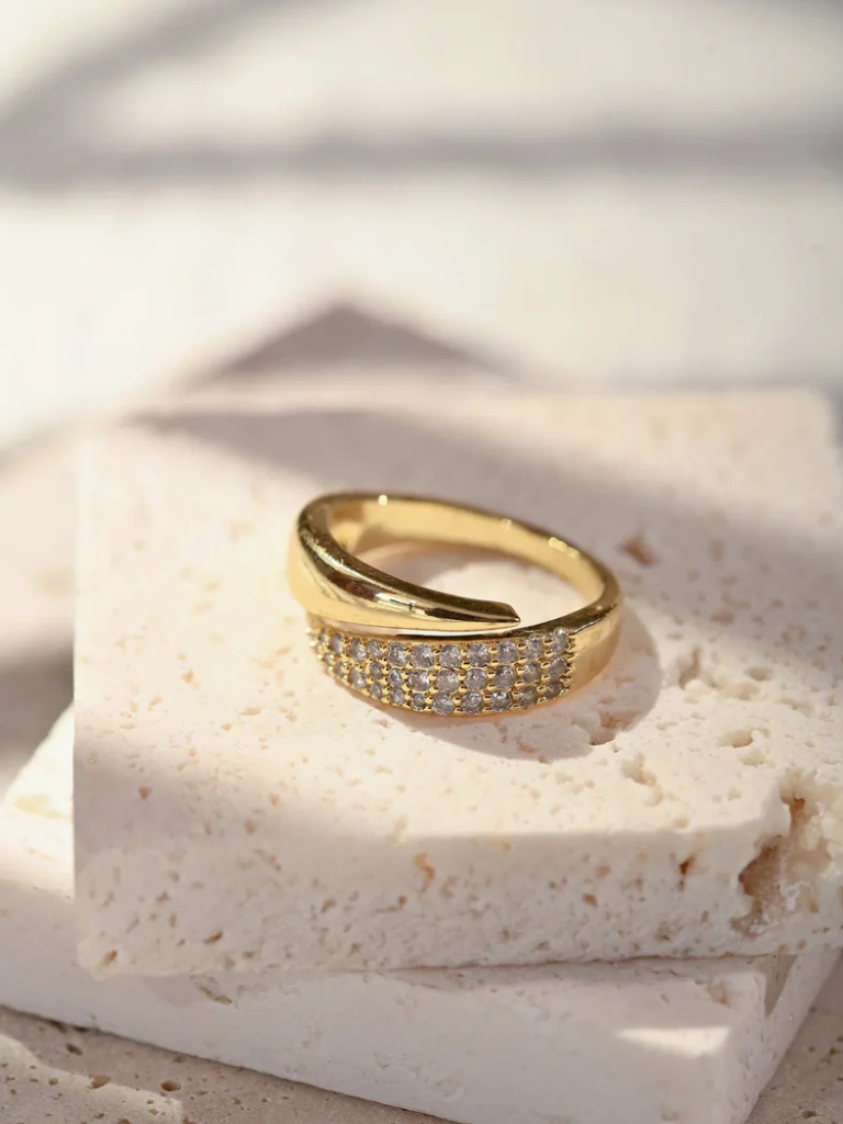 MONIQUE ADJUSTABLE RING