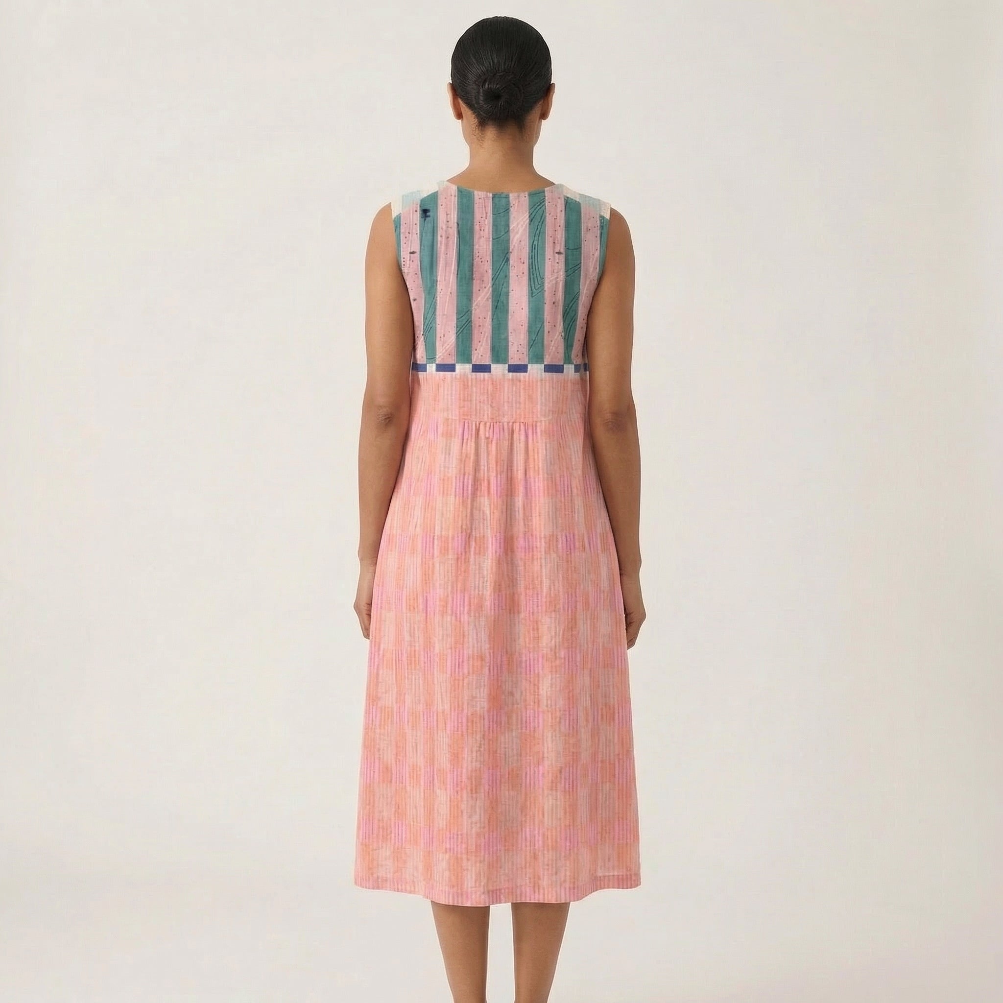 Lily | Sleeveless Midi Dress